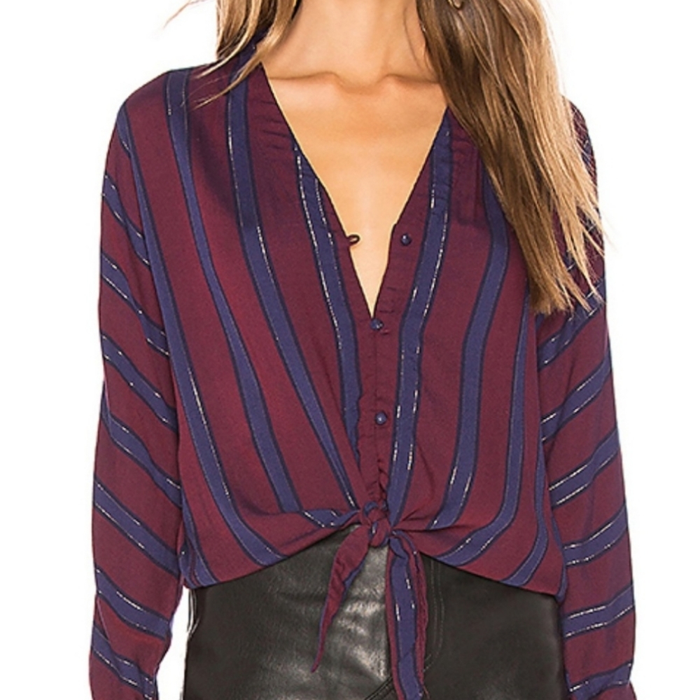 Rails tie-front top